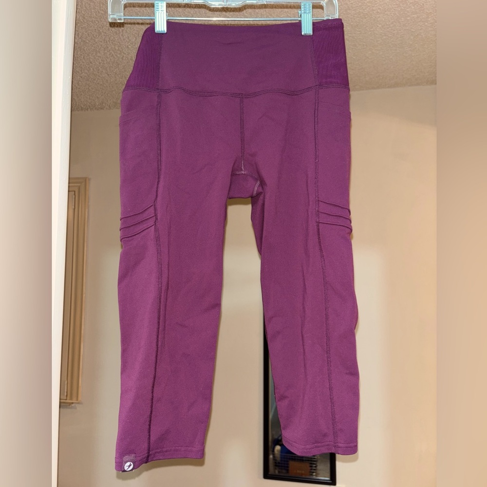 Oiselle Pocket Jogger Knickers - Empire(Burgundy)